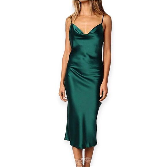 NWT Sleeveless Spaghetti Strap Satin Slip Dress - Emerald Green - Picture 1 of 7